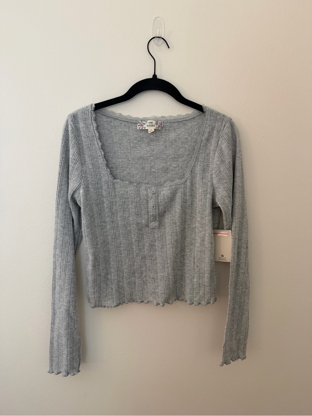 Pink Republic Light Gray Ribbed Long-Sleeve Scoop Neck Top